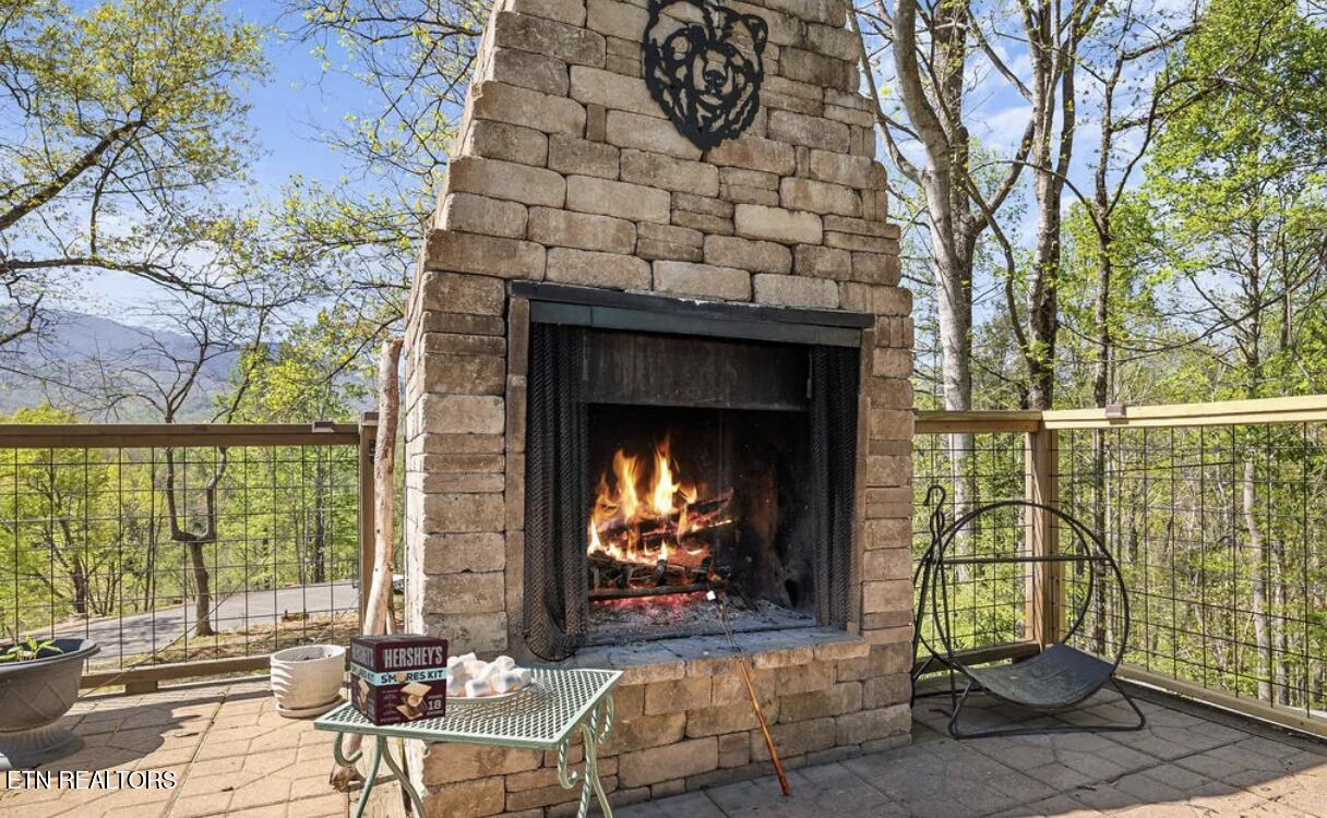 725 Sunshine Trail