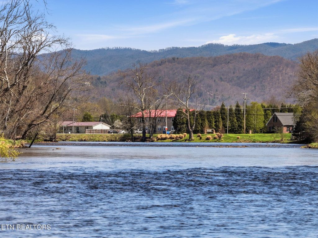 Photo of 135 Brandywine Place, Elizabethton, TN 37643 (MLS # 1339564)