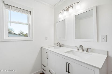 Tiny photo for 135 Brandywine Place, Elizabethton, TN 37643 (MLS # 1339564)