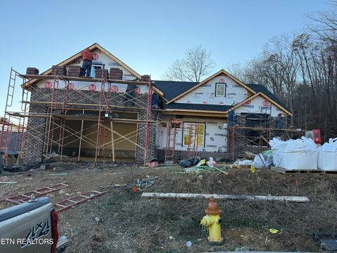 211 Daniel Morris Point Clinton TN 37716