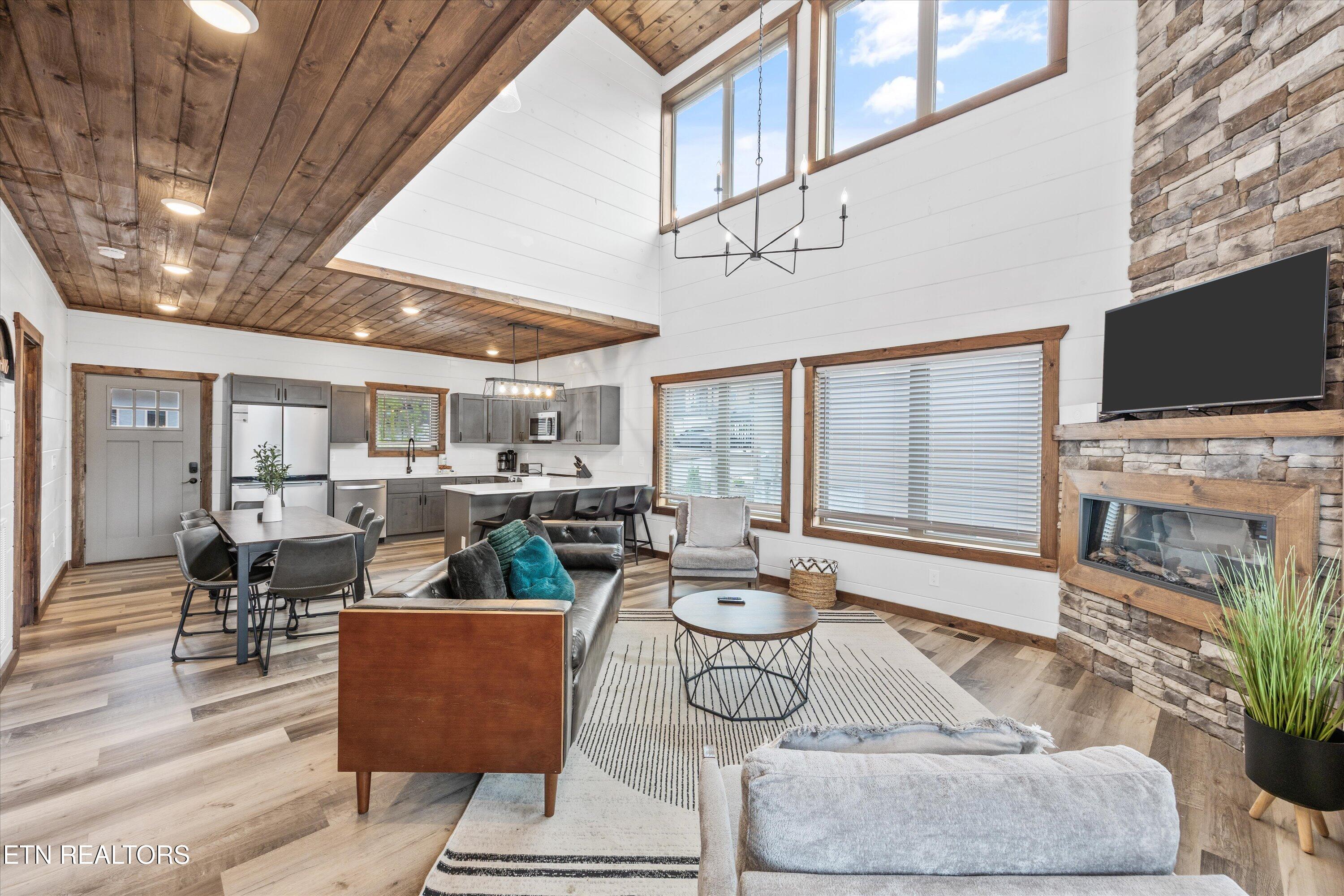411 Hatchet Way