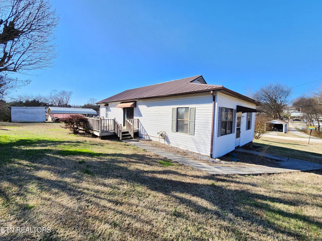 Photo of 305 Abrams St, Rockford, TN 37853 (MLS # 1252652)