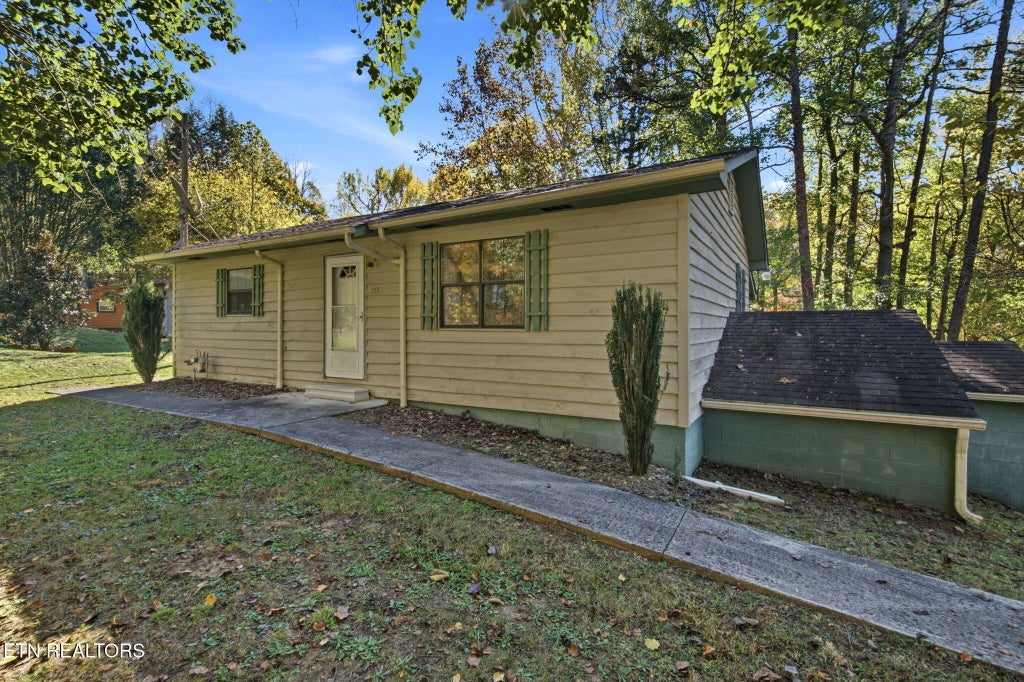 Photo of 155 Crabtree Rd, Huntsville, TN 37756 (MLS # 1360526)