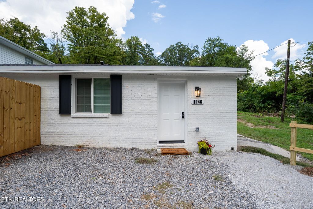 Photo of 1146 Lake City Hwy, Clinton, TN 37716 (MLS # 1315334)