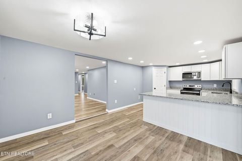 Tiny photo for 6202 Strawberry Plains Pike, Knoxville, TN 37914 (MLS # 1328332)