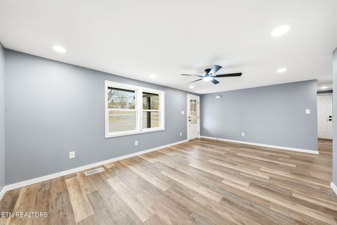 Tiny photo for 6202 Strawberry Plains Pike, Knoxville, TN 37914 (MLS # 1328332)