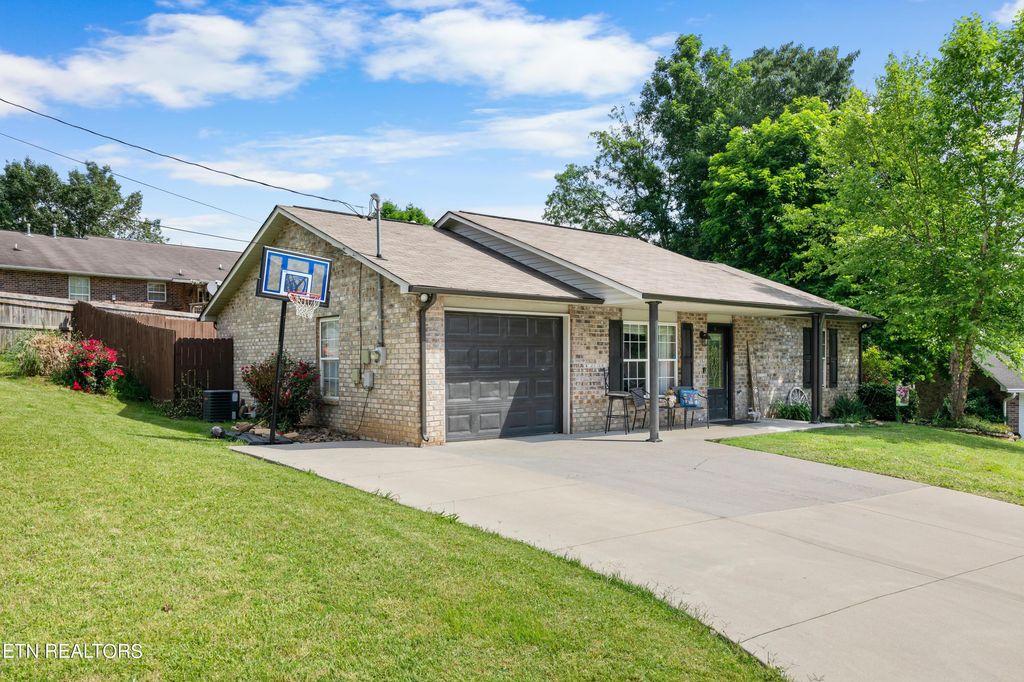 Photo of 7512 Bathsheba Lane, Corryton, TN 37721 (MLS # 1264958)
