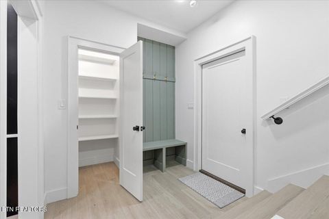 Tiny photo for 518 Gohi Tr, Vonore, TN 37885 (MLS # 1330107)