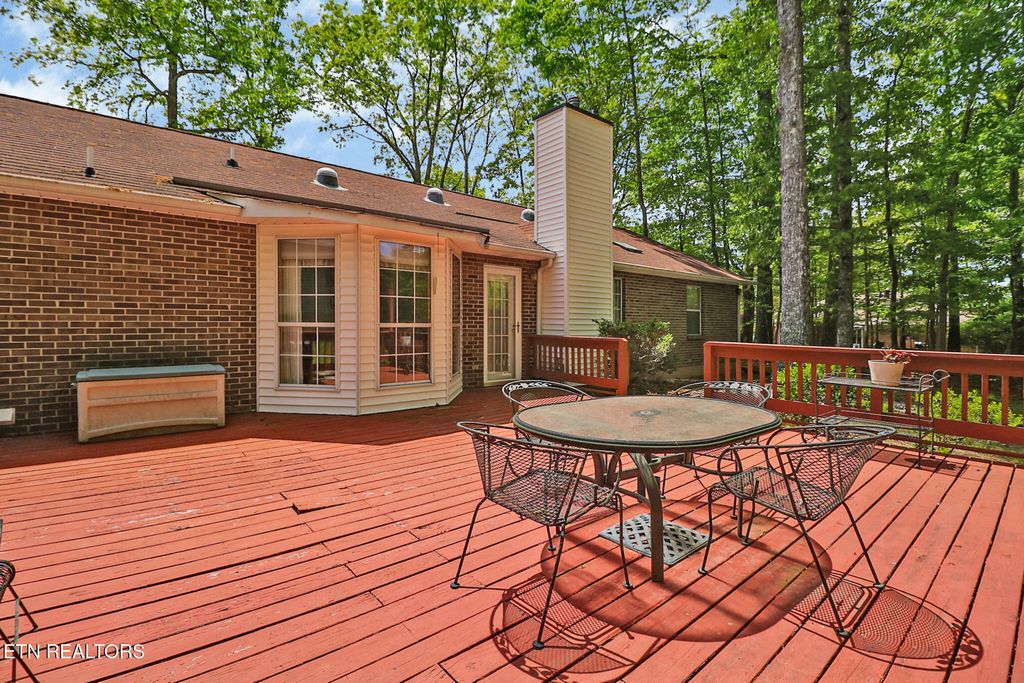 Photo of 321 Lakeview Drive, Crossville, TN 38558 (MLS # 1339993)