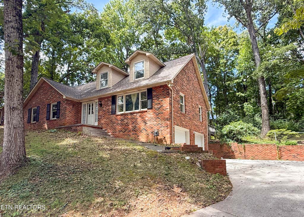 Photo of 8027 Camberley Drive, Powell, TN 37849 (MLS # 1283752)