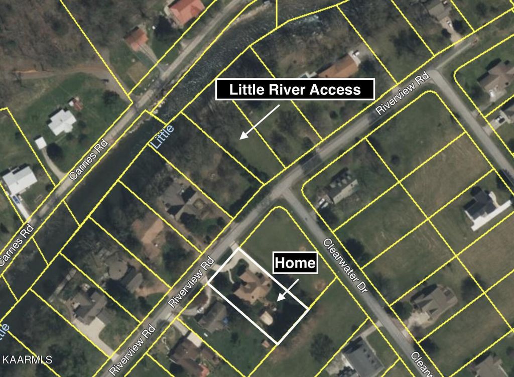 Photo of 232 Riverview Rd, Townsend, TN 37882 (MLS # 1234645)