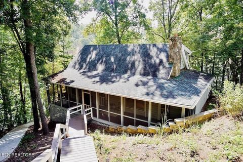 Photo of 226 Deer Run Point, LaFollette, TN 37766 (MLS # 1317890)