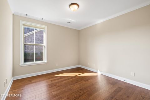 Tiny photo for 401 Eisenhower St, Knoxville, TN 37934 (MLS # 1316153)