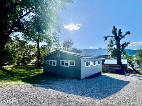 201 S Facy St Rockwood TN 37854