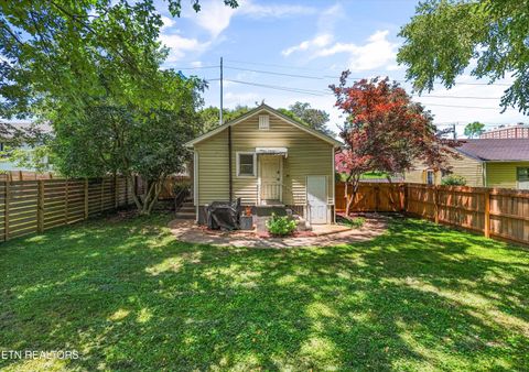 Tiny photo for 708 E Woodland Ave #708, Knoxville, TN 37917 (MLS # 1346922)
