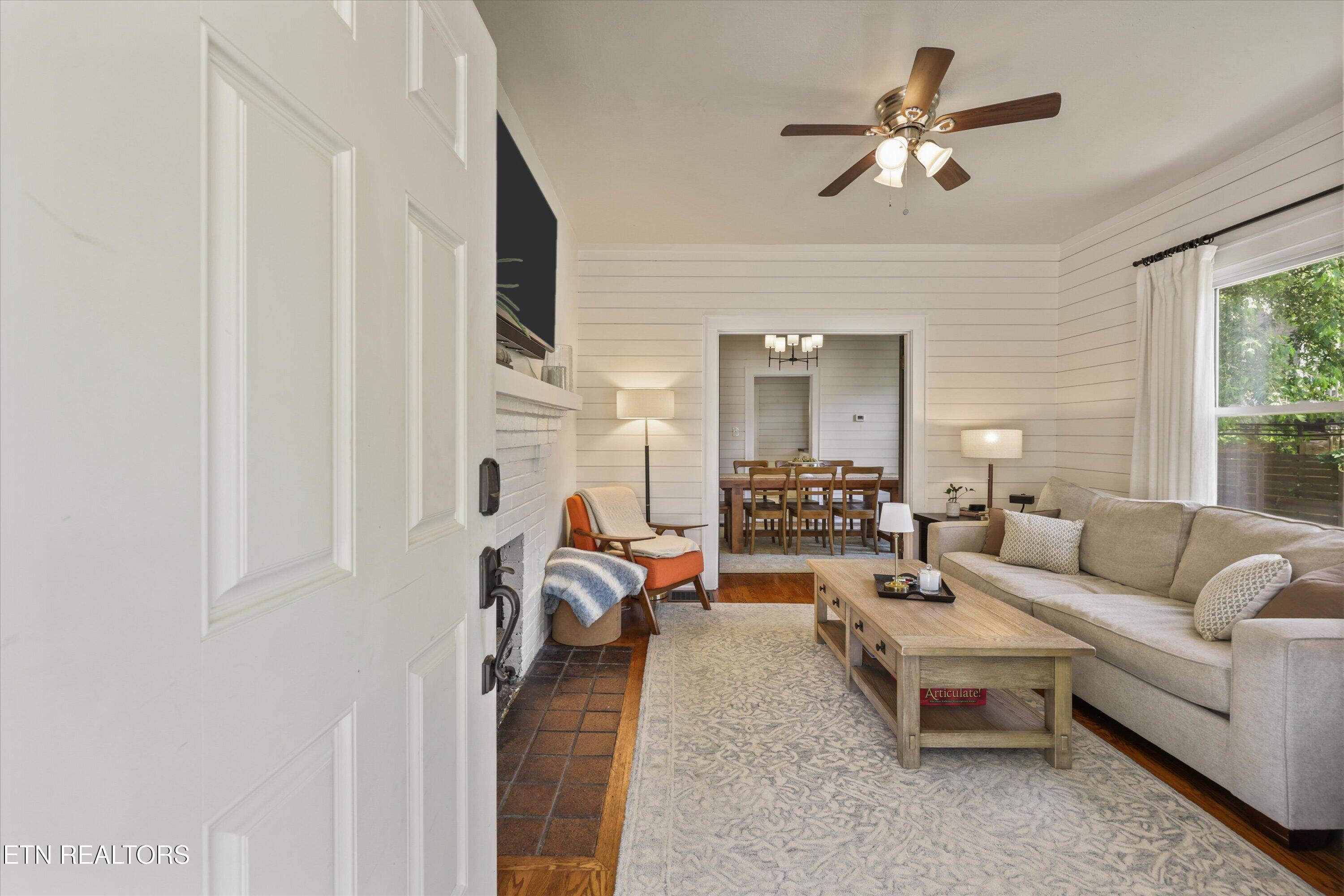 708 E Woodland Ave 708