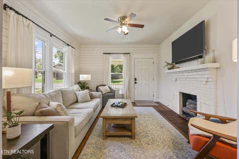 Tiny photo for 708 E Woodland Ave #708, Knoxville, TN 37917 (MLS # 1346922)