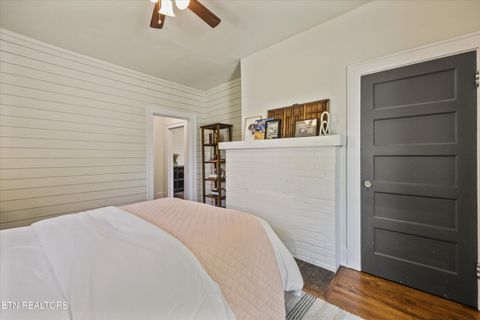 Tiny photo for 708 E Woodland Ave #708, Knoxville, TN 37917 (MLS # 1346922)