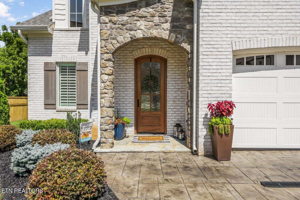 Photo of 9729 Lantern Way, Knoxville, TN 37922 (MLS # 1352586)