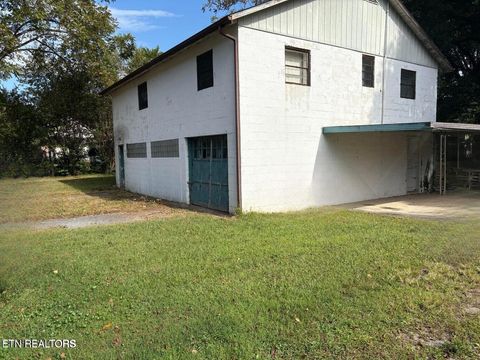 498 W Rhea Ave Spring City TN 37381