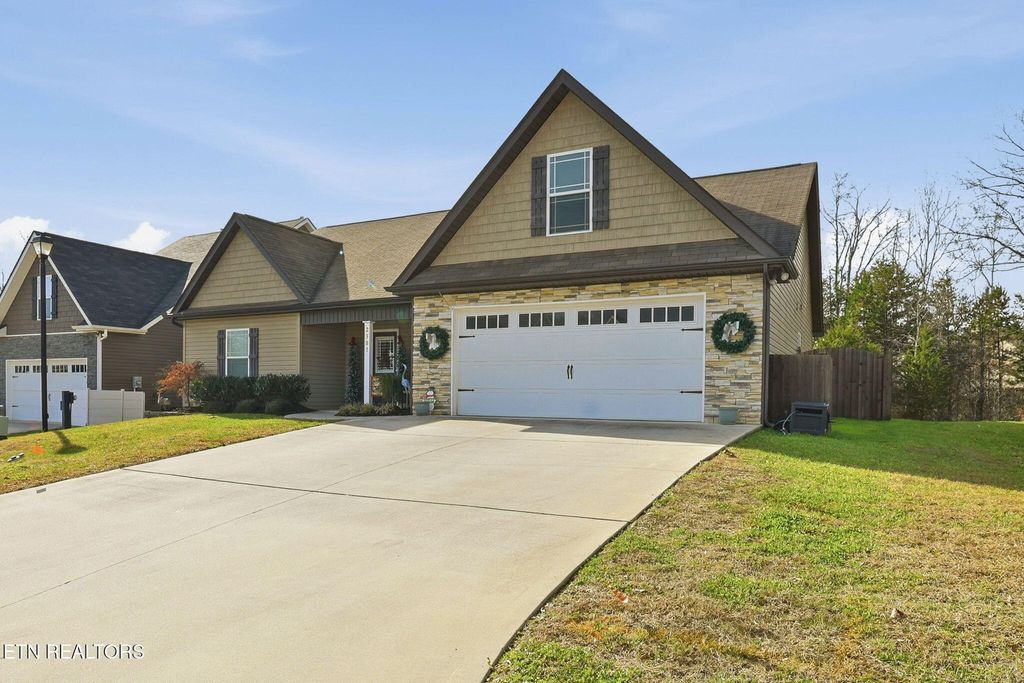 Photo of 2383 Eppie Cove Lane, Knoxville, TN 37931 (MLS # 1323949)