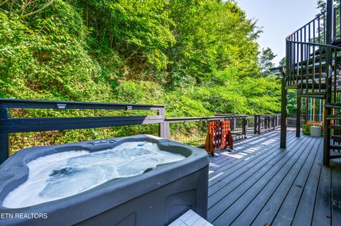 Tiny photo for 4703 Tiger Lilly Drive, Cosby, TN 37722 (MLS # 1314495)