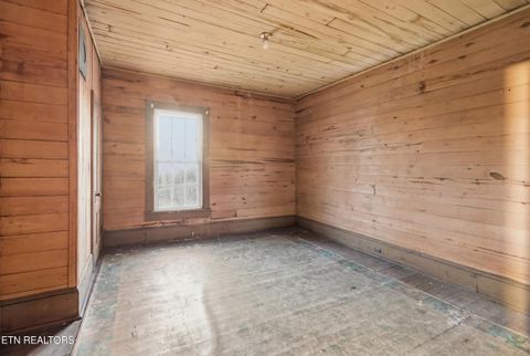 Tiny photo for 122 Binfield Rd, Maryville, TN 37801 (MLS # 1328272)