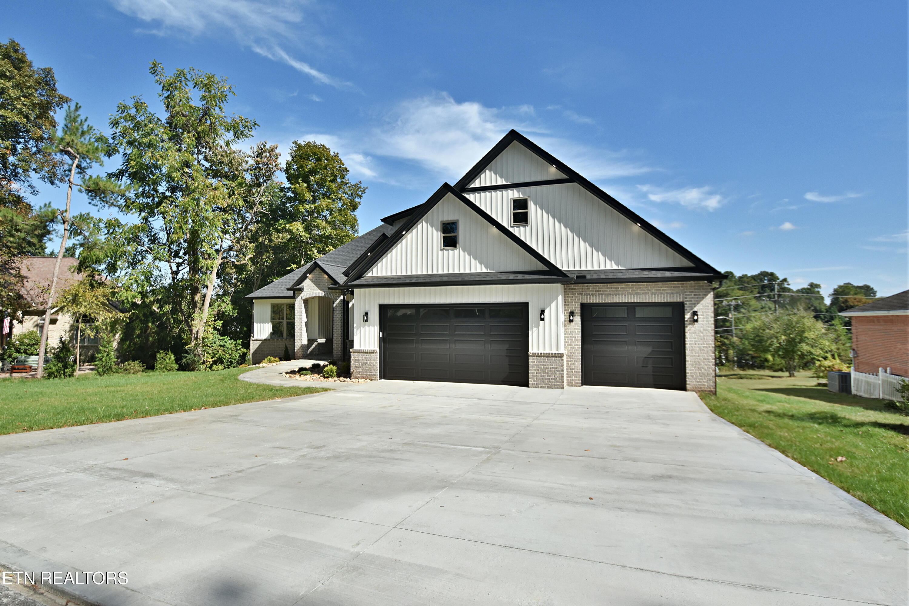 207 Walosi Lane