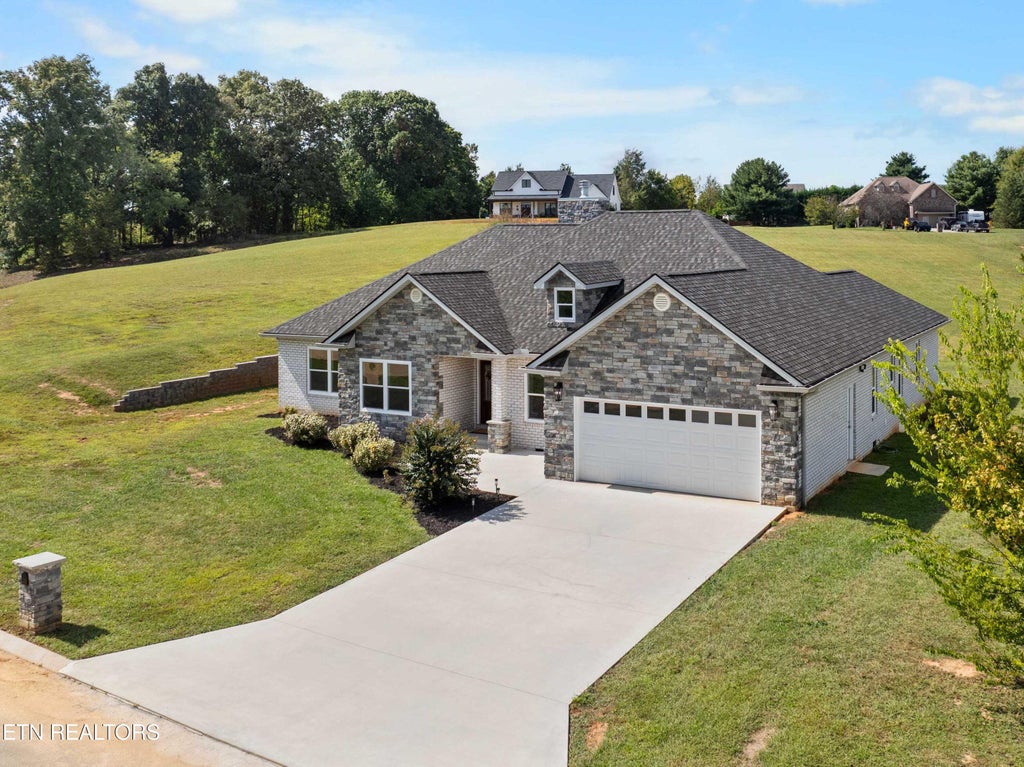 Photo of 227 Sugar Maple Court, Madisonville, TN 37354 (MLS # 1359093)