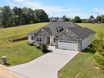 227 Sugar Maple Court Madisonville TN 37354