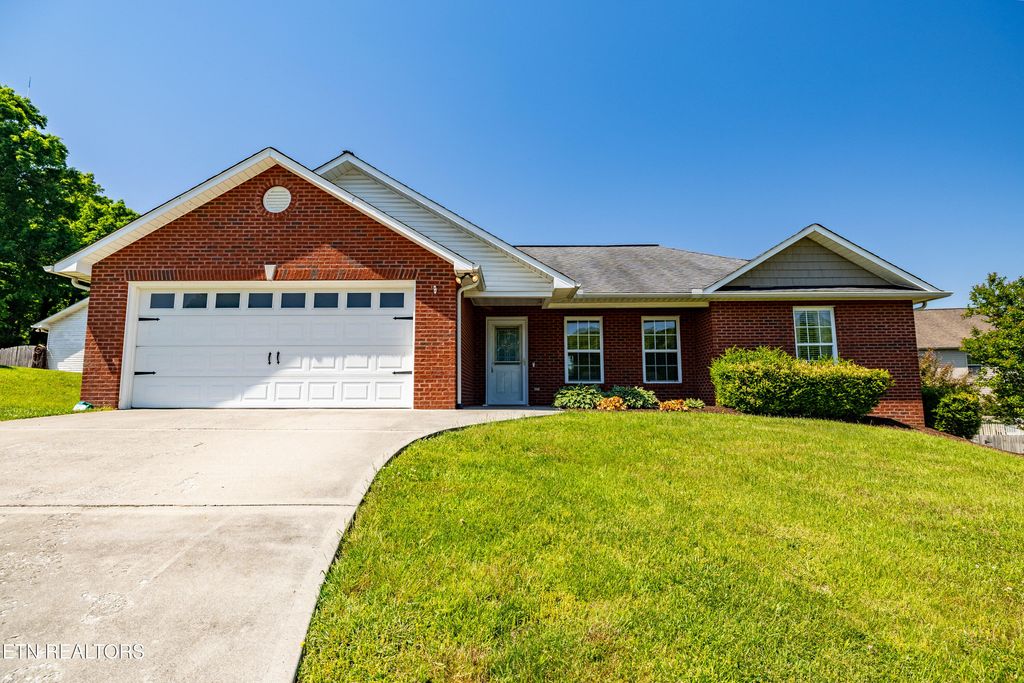 Photo of 4105 Riverstone Lane, Knoxville, TN 37918 (MLS # 1338227)