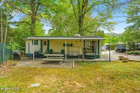Photo of 176177 Highway 73, Townsend, TN 37882 (MLS # 1337678)
