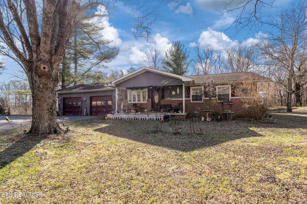 Photo of 715 Robin Drive, New Tazewell, TN 37825 (MLS # 1327409)