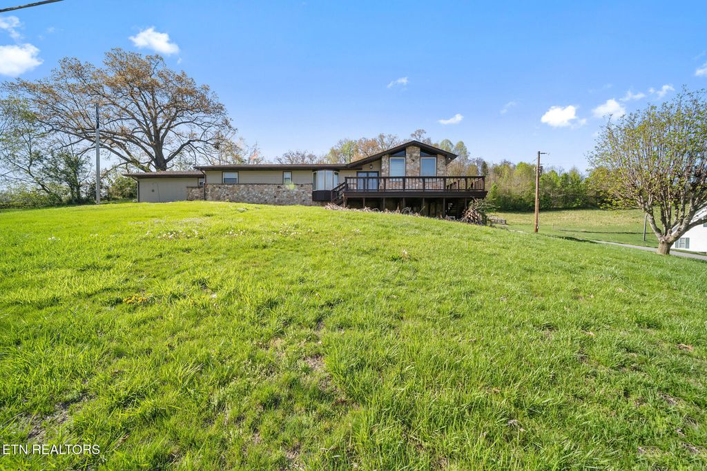 Photo of 346 Bailey Drive, New Tazewell, TN 37825 (MLS # 1297586)