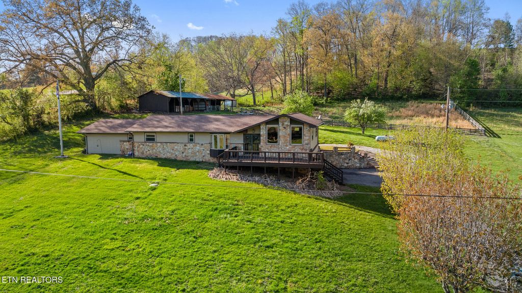 Photo of 346 Bailey Drive, New Tazewell, TN 37825 (MLS # 1297586)