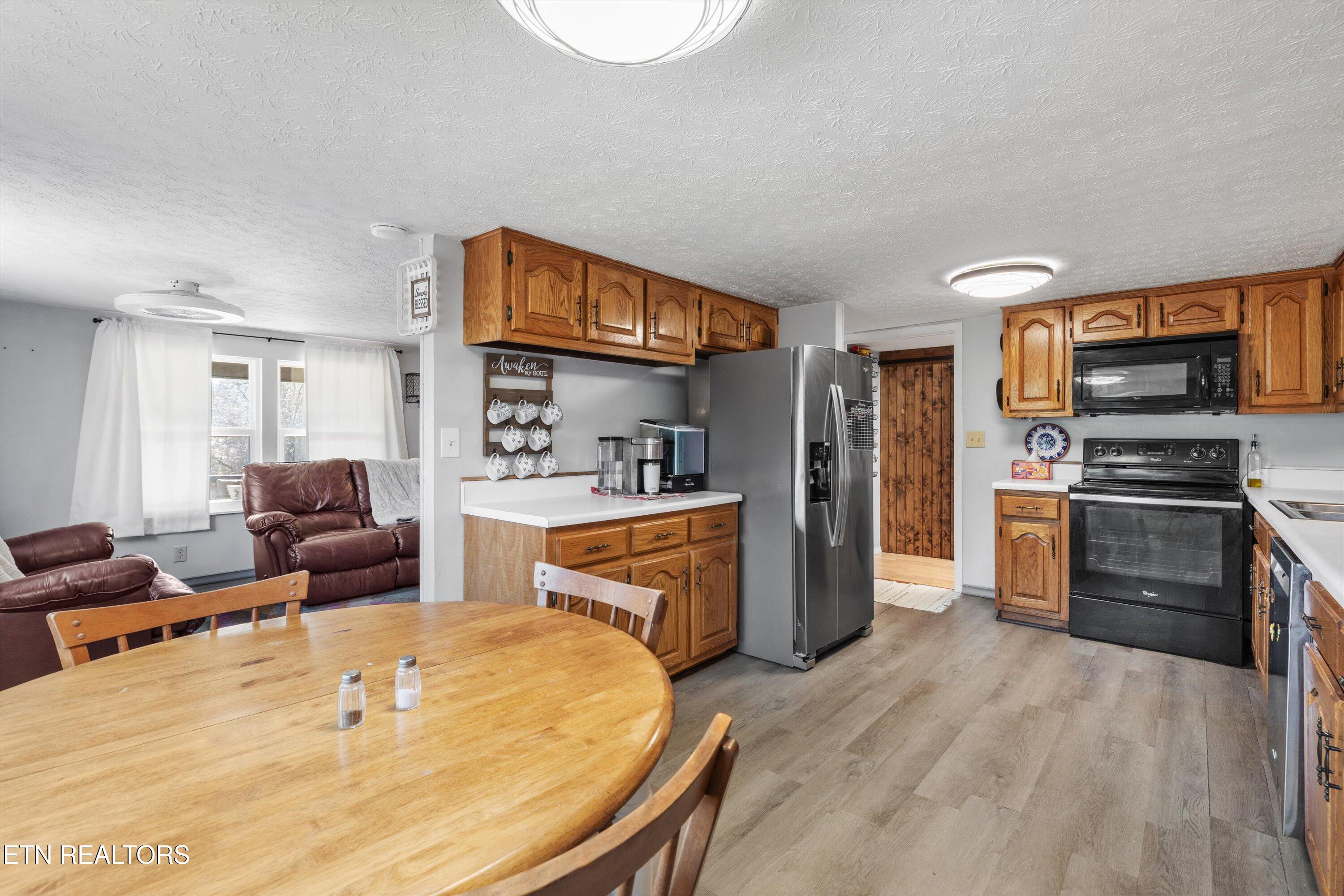 721 Gallaher Rd