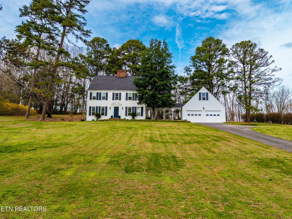 Photo of 2747 Mountain View Rd, Lenoir City, TN 37771 (MLS # 1332944)