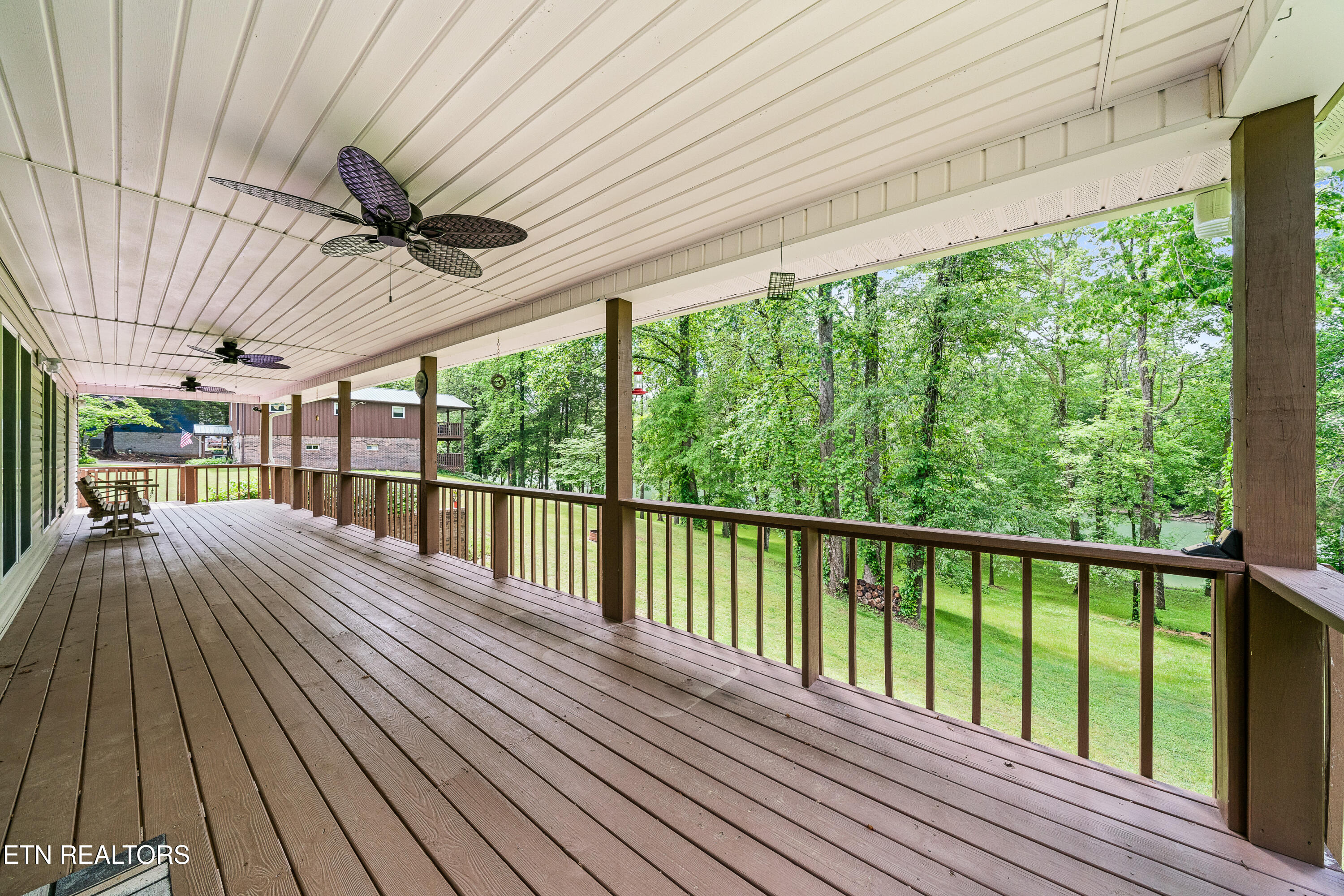 490 Luckey Lane