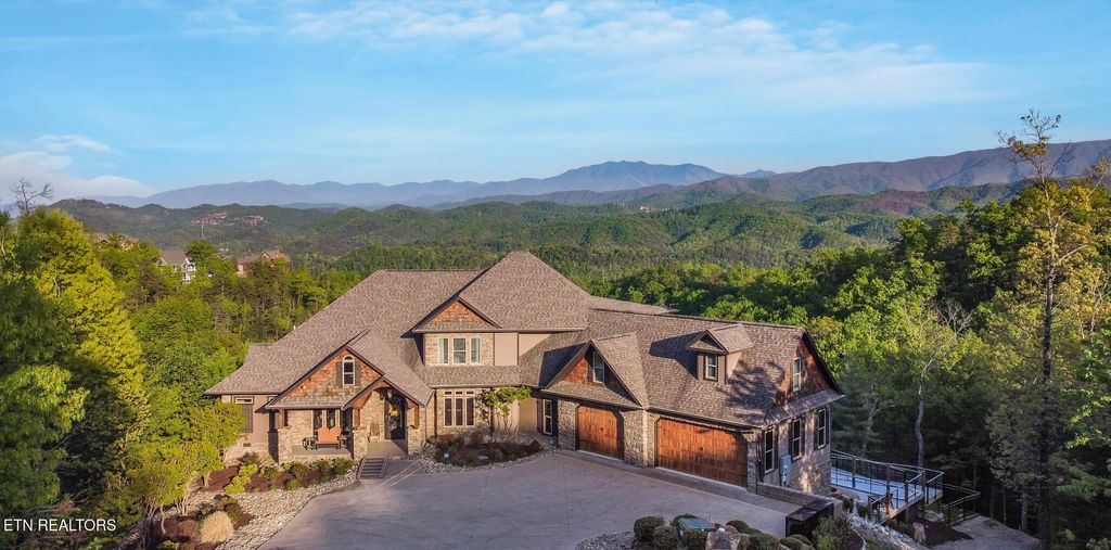 Photo of 3270 Laurel Cove Tr, Sevierville, TN 37862 (MLS # 1338757)
