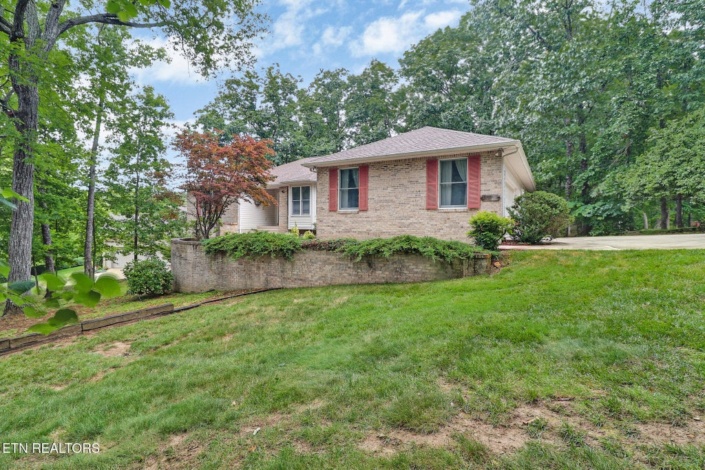 Photo of 42 Havenridge Place, Crossville, TN 38558 (MLS # 1345738)