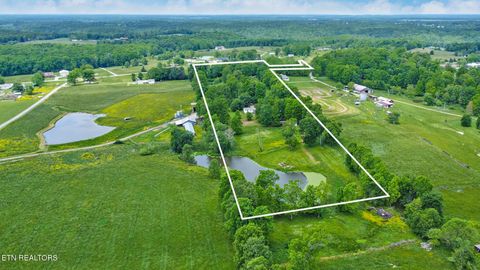 60 Greenview Lane Crossville TN 38571