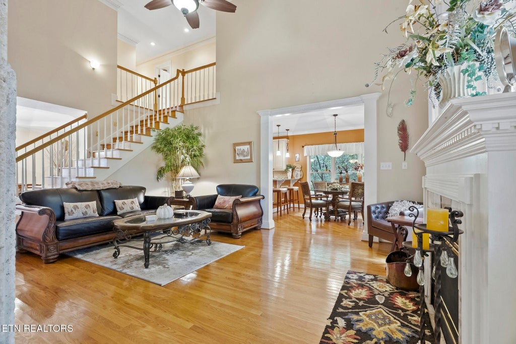 Photo of 240 Skyview Drive, Lenoir City, TN 37772 (MLS # 1356857)