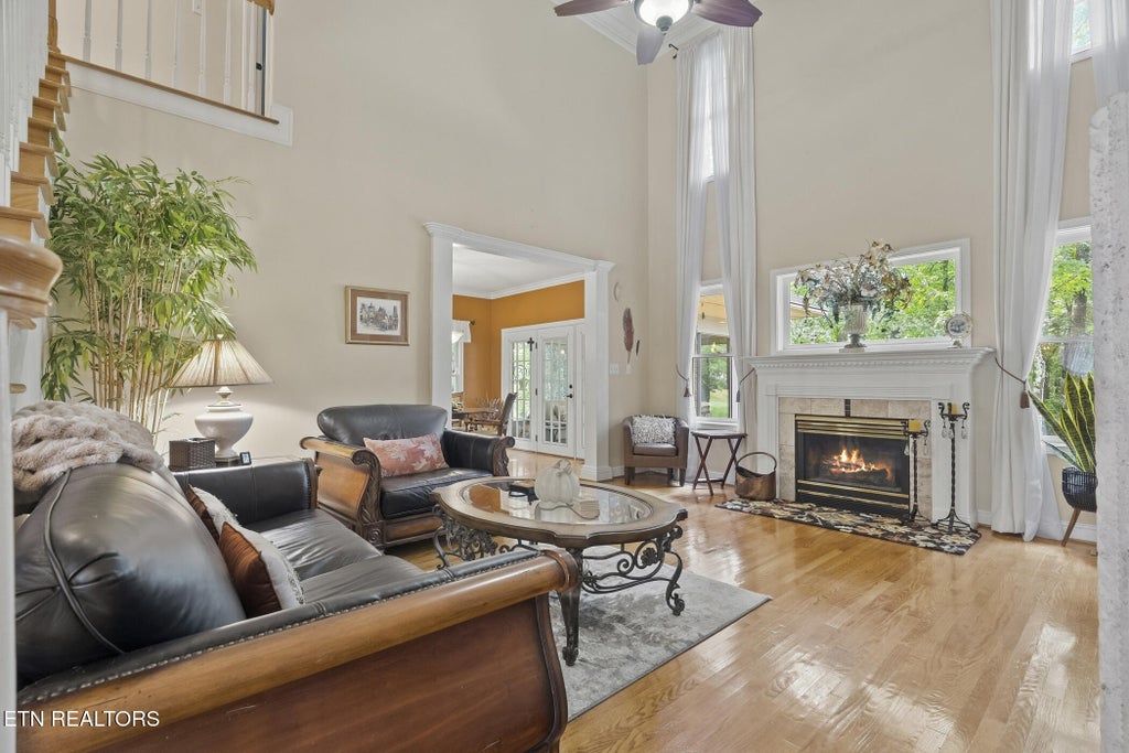 Photo of 240 Skyview Drive, Lenoir City, TN 37772 (MLS # 1356857)