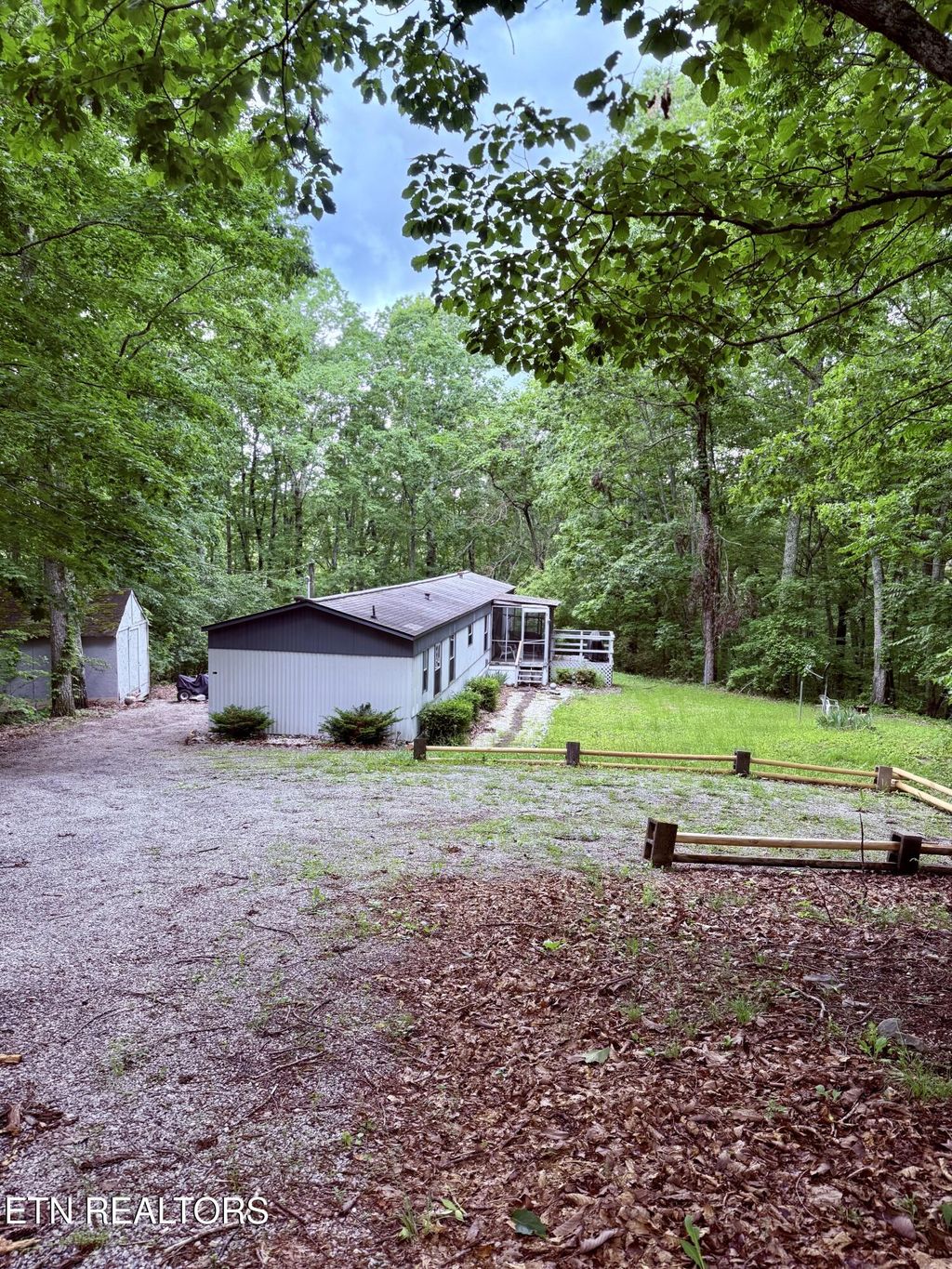 Photo of 312 Holderford Rd, Kingston, TN 37763 (MLS # 1301509)