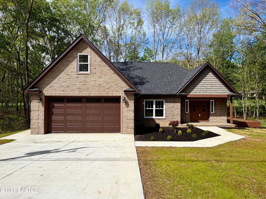 Photo of 414 Beachwood Drive, Crossville, TN 38558 (MLS # 1313773)
