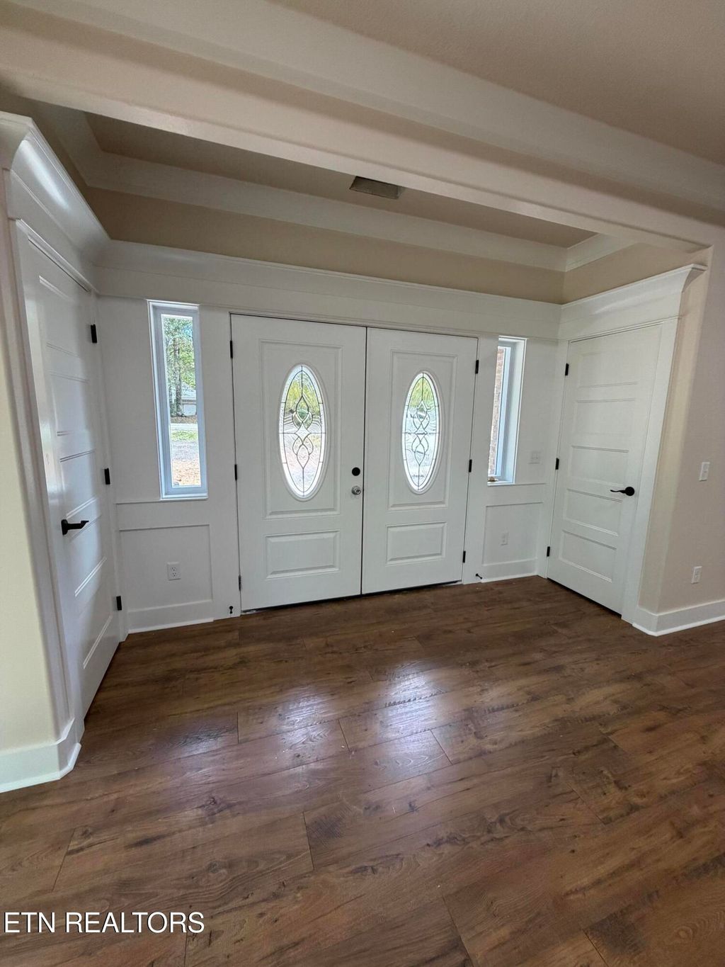 Photo of 414 Beachwood Drive, Crossville, TN 38558 (MLS # 1313773)
