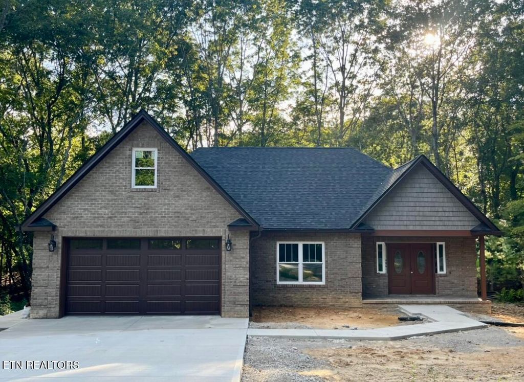 Photo of 414 Beachwood Drive, Crossville, TN 38558 (MLS # 1313773)