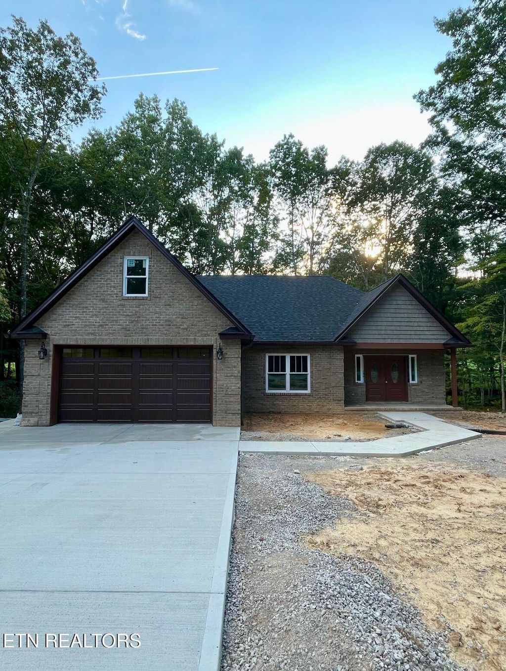 Photo of 414 Beachwood Drive, Crossville, TN 38558 (MLS # 1313773)