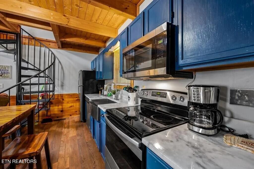 Photo of 3508 Peggy Lane, Pigeon Forge, TN 37863 (MLS # 1323384)