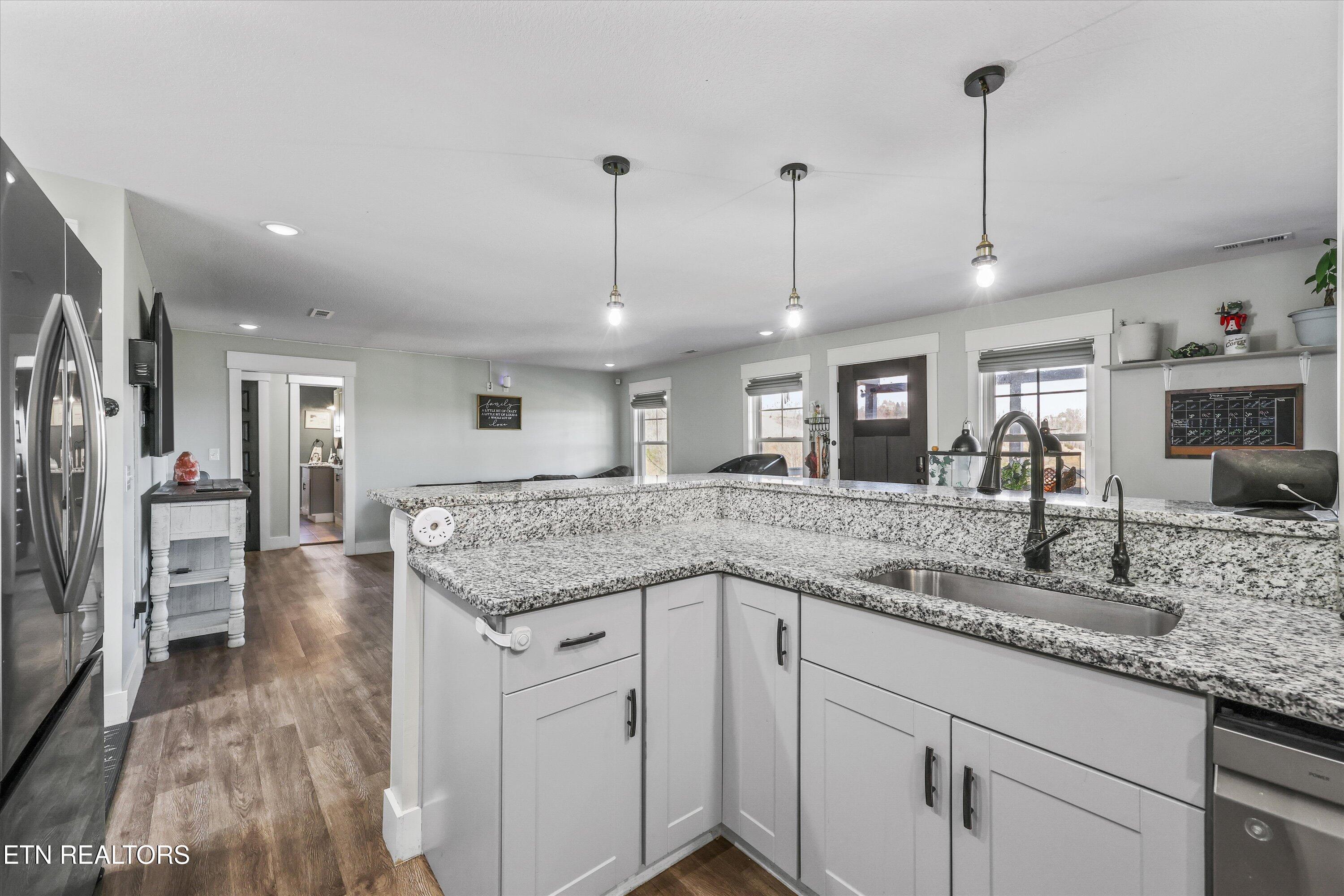 1914 Pleasant Ridge Rd